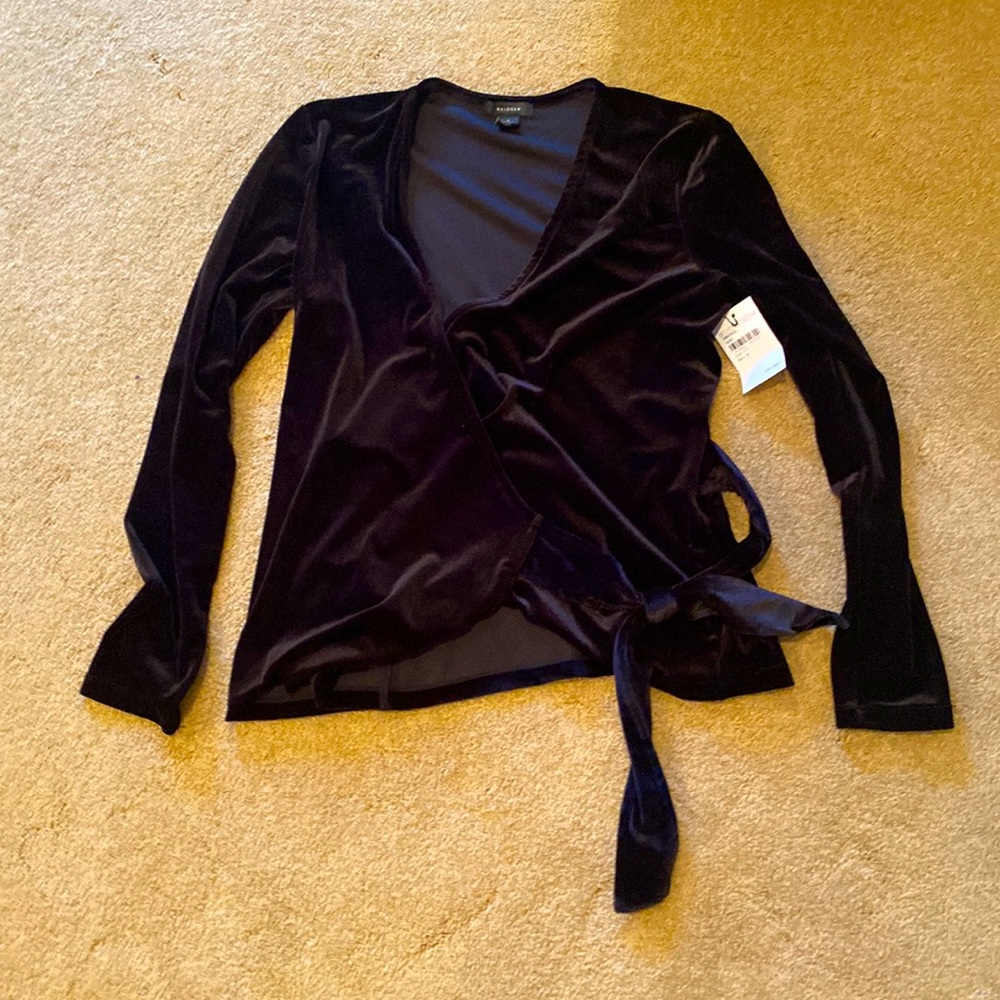 Black wrap top